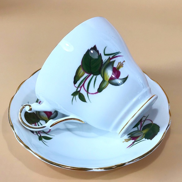 Regency Porcelain Teacup & Saucer Set Floral Motif - Picture 2 of 7